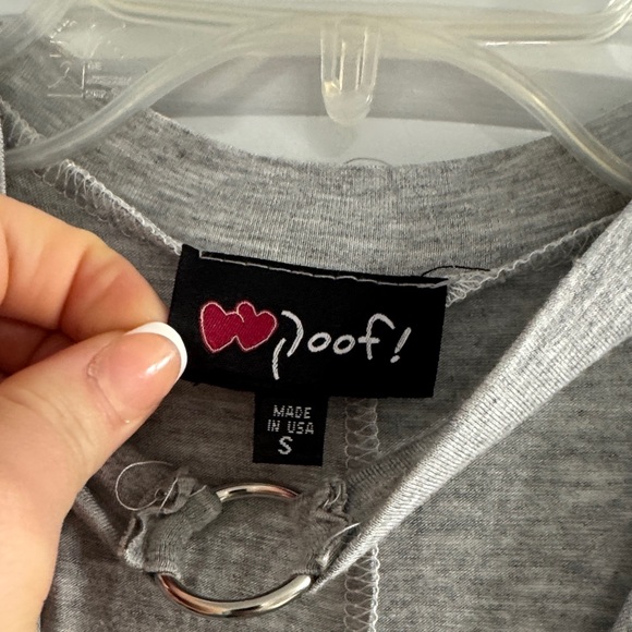 Poof! Gray Sleeveless Top - Picture 2 of 3